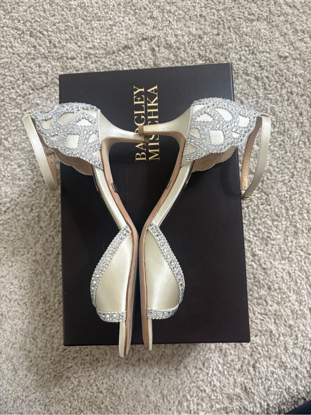 Badgley Mischka Ivory Satin Crystal-Embellished T-Strap Heels. Like New. - Picture 3 of 6